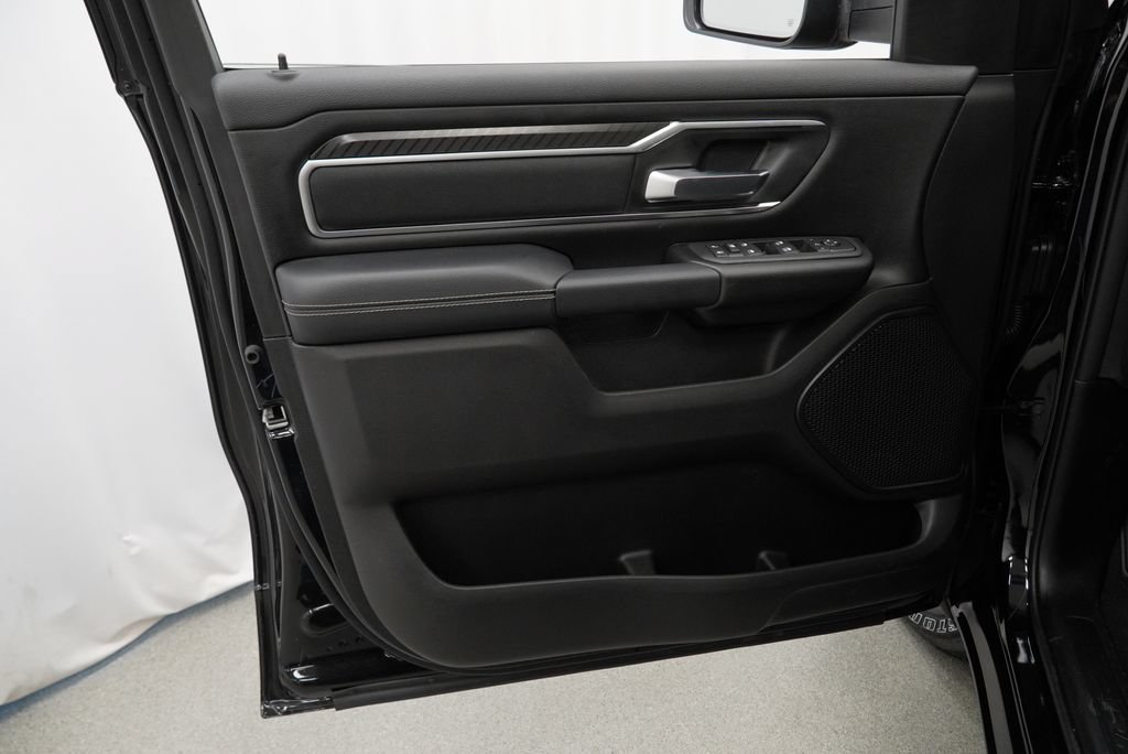 New 2026 RAM 1500 Big Horn AWD/4WD image 23