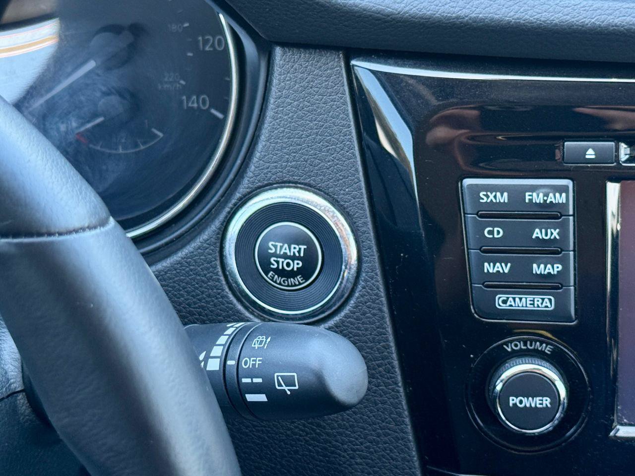 Used 2017 Nissan Rogue SL AWD/4WD image 22