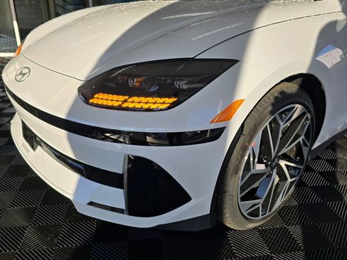 New 2025 Hyundai Ioniq 6 SEL image 11