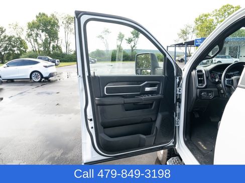 Used 2024 RAM 2500 Big Horn image 11