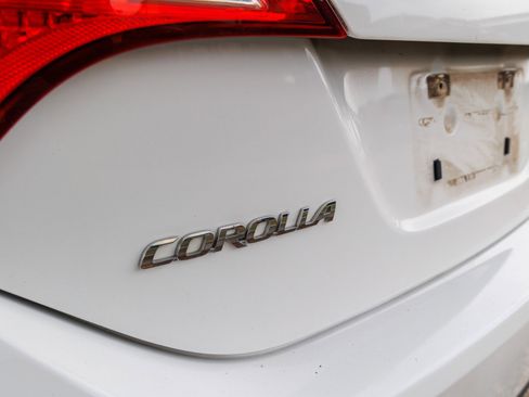 Used 2016 Toyota Corolla L image 11