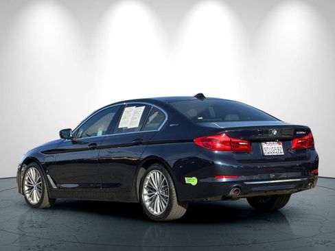 Used 2019 BMW 530e image 6