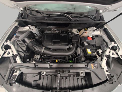 Used 2023 GMC Acadia SLE w/ Driver Convenience Package AWD/4WD image 8