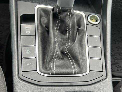 Used 2024 Volkswagen Jetta Sport image 21