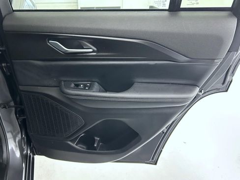 Certified 2023 Jeep Grand Cherokee Altitude image 17