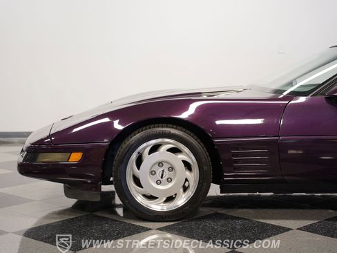 Used 1992 Chevrolet Corvette Coupe image 23