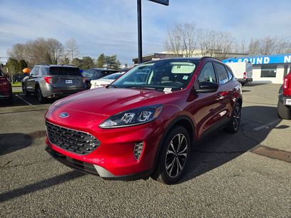 Used 2022 Ford Escape SE w/ SE Sport Appearance Package