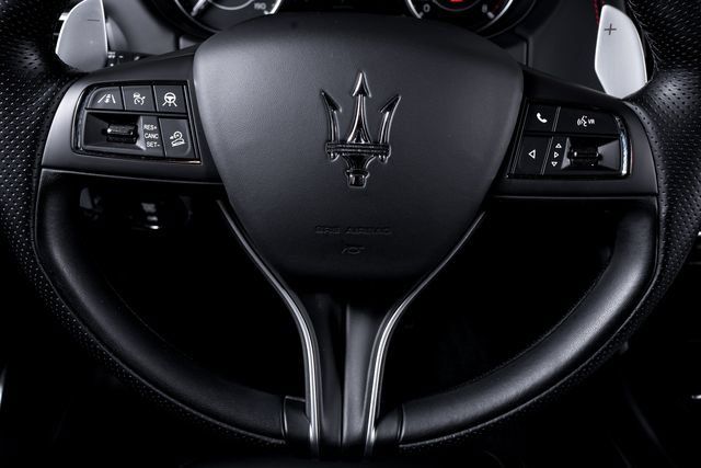 Used 2024 Maserati Levante GT Ultima AWD/4WD image 38
