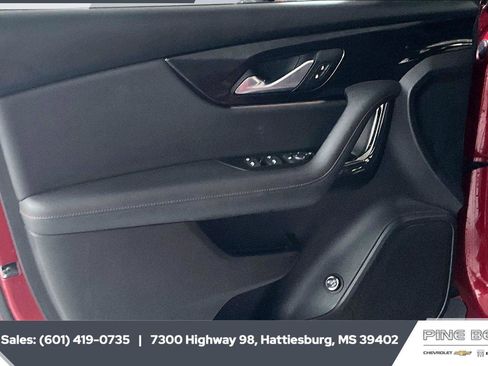 Used 2020 Chevrolet Blazer RS w/ LPO, Floor Liner Package FWD image 17