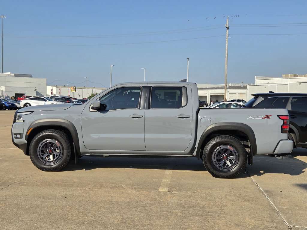Used 2025 Nissan Frontier Pro-X RWD image 6