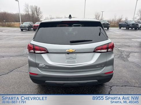 Used 2024 Chevrolet Equinox LT AWD/4WD image 4