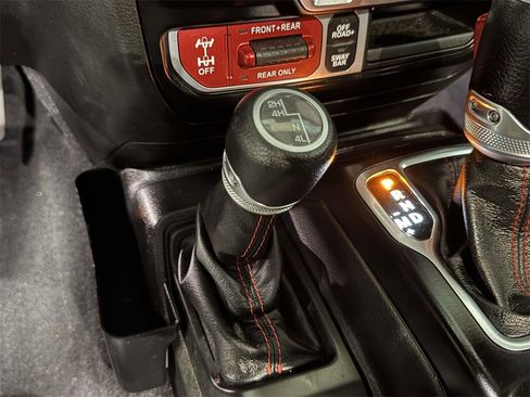 Used 2022 Jeep Gladiator Rubicon image 25