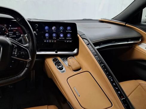 Used 2020 Chevrolet Corvette Stingray Preferred Cpe w/ 2LT Preferred Equipment Group RWD image 22