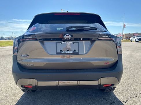 New 2026 Nissan Kicks SR image 4