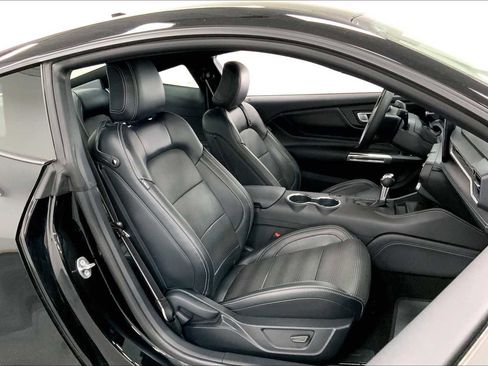 Used 2024 Ford Mustang Premium image 8
