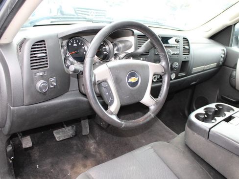 Used 2011 Chevrolet Silverado 1500 LT image 13