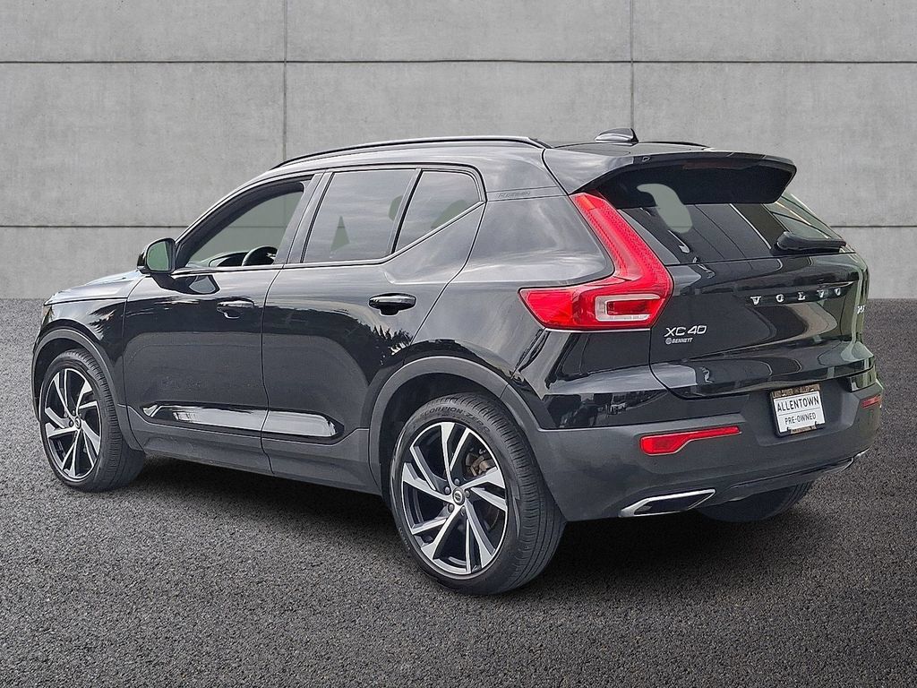 Used 2020 Volvo XC40 T5 R-Design w/ Protection Package Premier AWD/4WD image 6