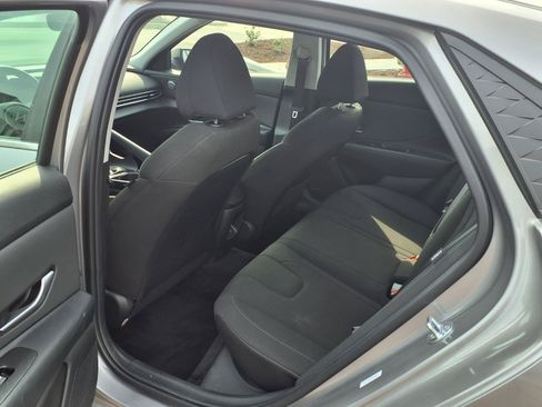 Used 2025 Hyundai Elantra SEL FWD image 22