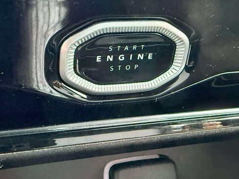 New 2026 Jeep Grand Cherokee Limited w/ Limited Altitude Package AWD/4WD image 24