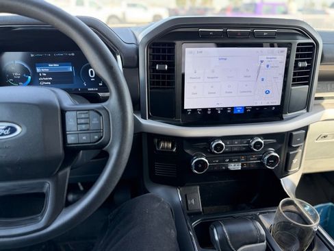 Used 2023 Ford F150 Lightning Pro image 7