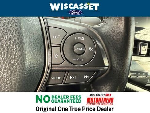 Used 2023 Toyota Camry XSE image 12