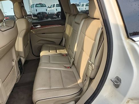 Used 2012 Jeep Grand Cherokee Overland AWD/4WD image 35