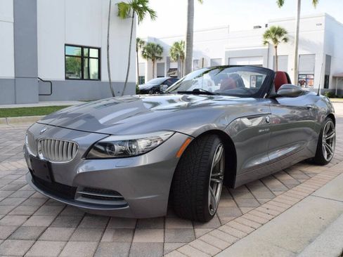 Used 2011 BMW Z4 sDrive35i RWD image 46