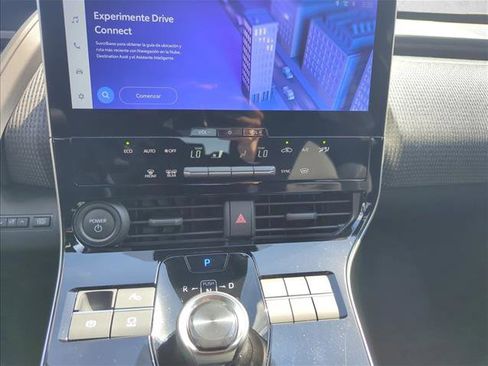 Used 2025 Toyota bZ4X FWD image 8