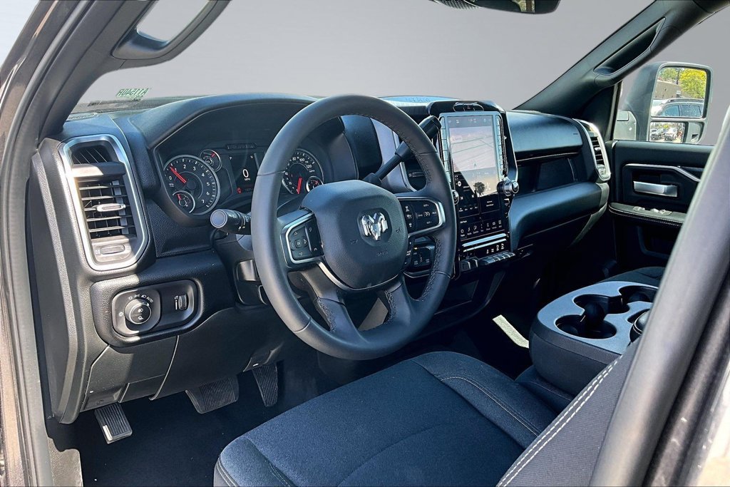 Used 2026 RAM 2500 Big Horn AWD/4WD image 4