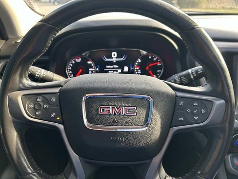 Used 2021 GMC Acadia AT4 w/ Technology Package image 36