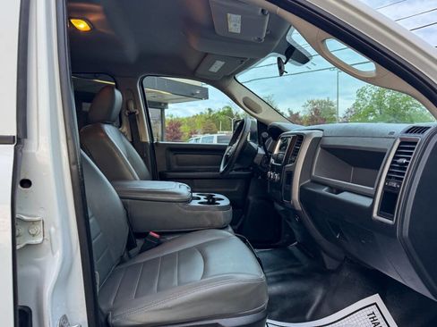 Used 2017 RAM 3500 Tradesman image 10