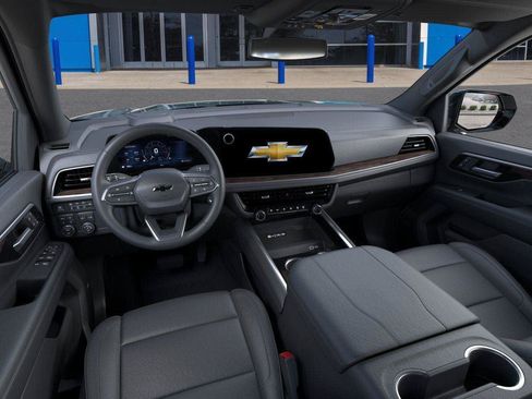 New 2026 Chevrolet Suburban Z71 w/ Comfort Package AWD/4WD image 15