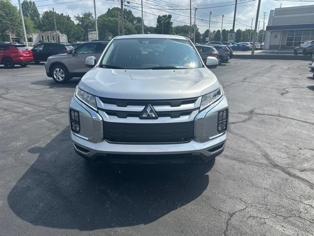 Used 2025 Mitsubishi Outlander Sport ES AWD/4WD image 2