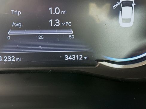 Used 2023 Genesis G70 2.0T image 19