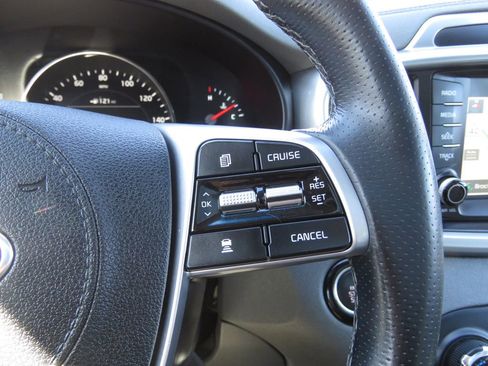 Used 2020 Kia Sorento SX image 25