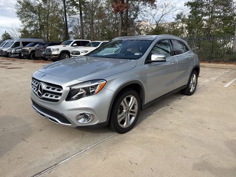 Certified 2019 Mercedes-Benz GLA 250 image 8