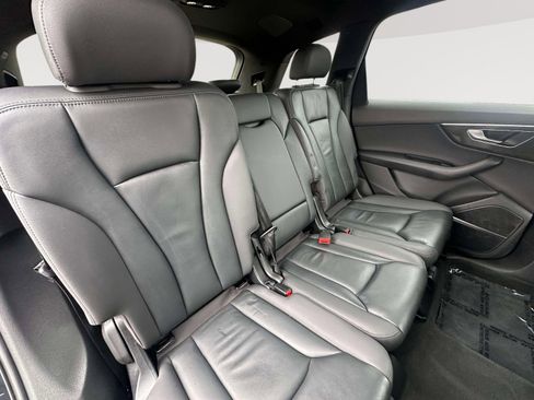 Used 2021 Audi Q7 3.0T Premium Plus w/ Premium Plus Package image 33
