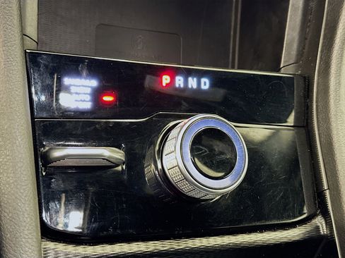 Used 2024 Jeep Grand Cherokee L Limited w/ Luxury Tech Group II image 25