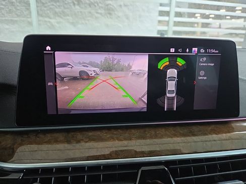 Used 2020 BMW 530i w/ M Sport Package RWD image 14
