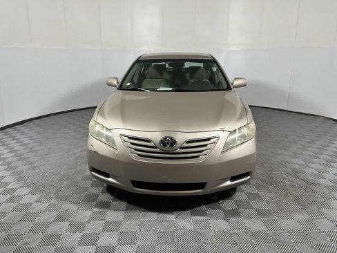 Used 2008 Toyota Camry LE FWD image 3