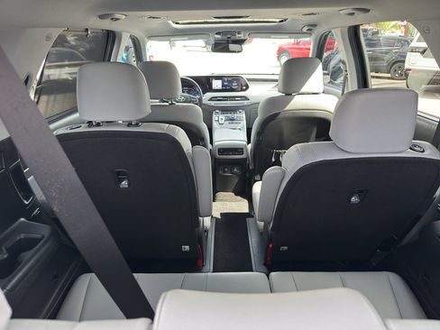 Used 2021 Hyundai Palisade SEL w/ Premium Package AWD/4WD image 18