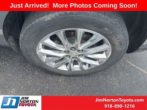 Used 2021 Buick Enclave Essence FWD image 8