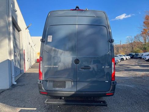 Used 2019 Mercedes-Benz Sprinter 170 image 5