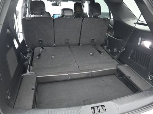 Used 2022 Ford Explorer ST-Line RWD image 10