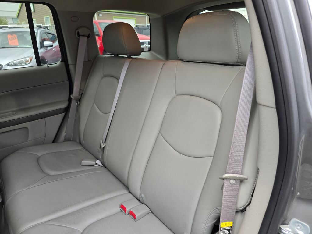 Used 2006 Chevrolet HHR LT w/ Preferred Equipment Group FWD image 17