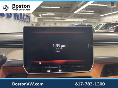 New 2025 Volkswagen ID. Buzz 1st Edition image 12