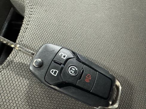 Used 2015 Ford F150 XLT w/ Equipment Group 302A Luxury image 31