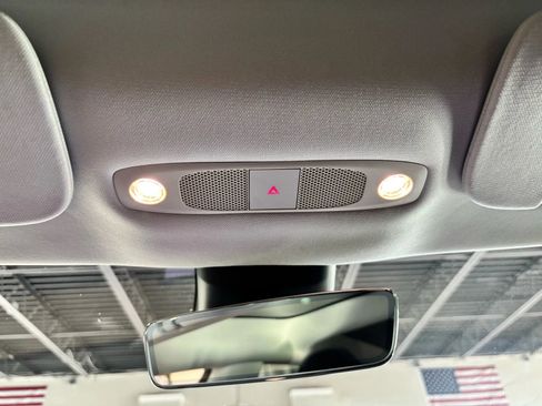 Used 2018 Tesla Model 3 Long Range image 32