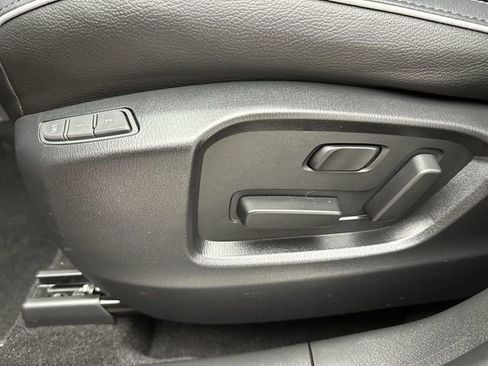 Used 2025 MAZDA CX-5 AWD 2.5 S w/ Preferred Package image 12