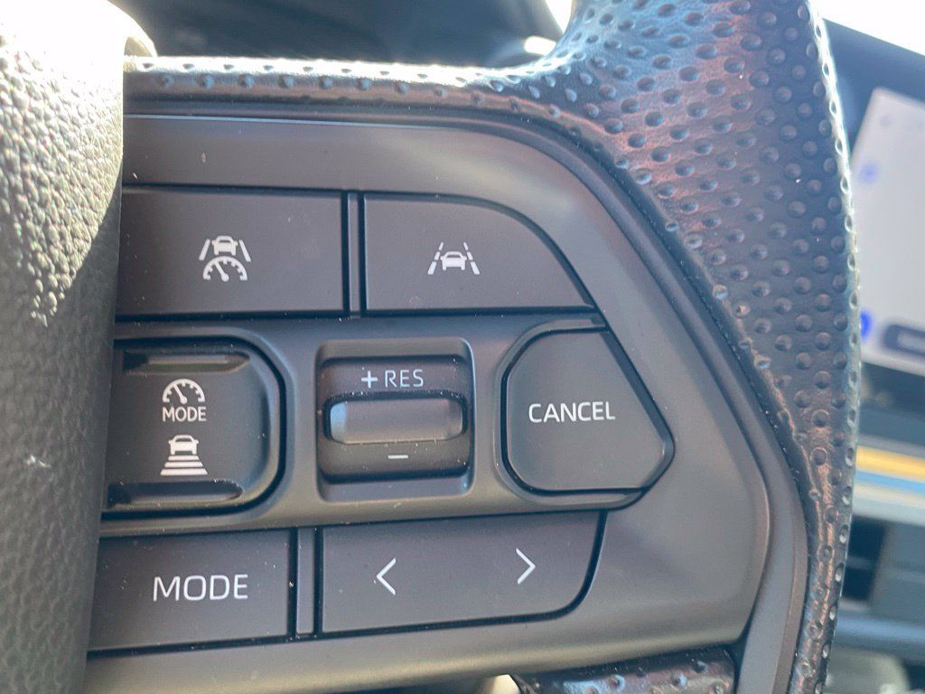 Used 2025 Toyota Tacoma SR5 RWD image 27